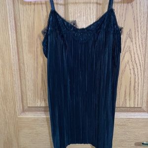 Very cute black tank top!